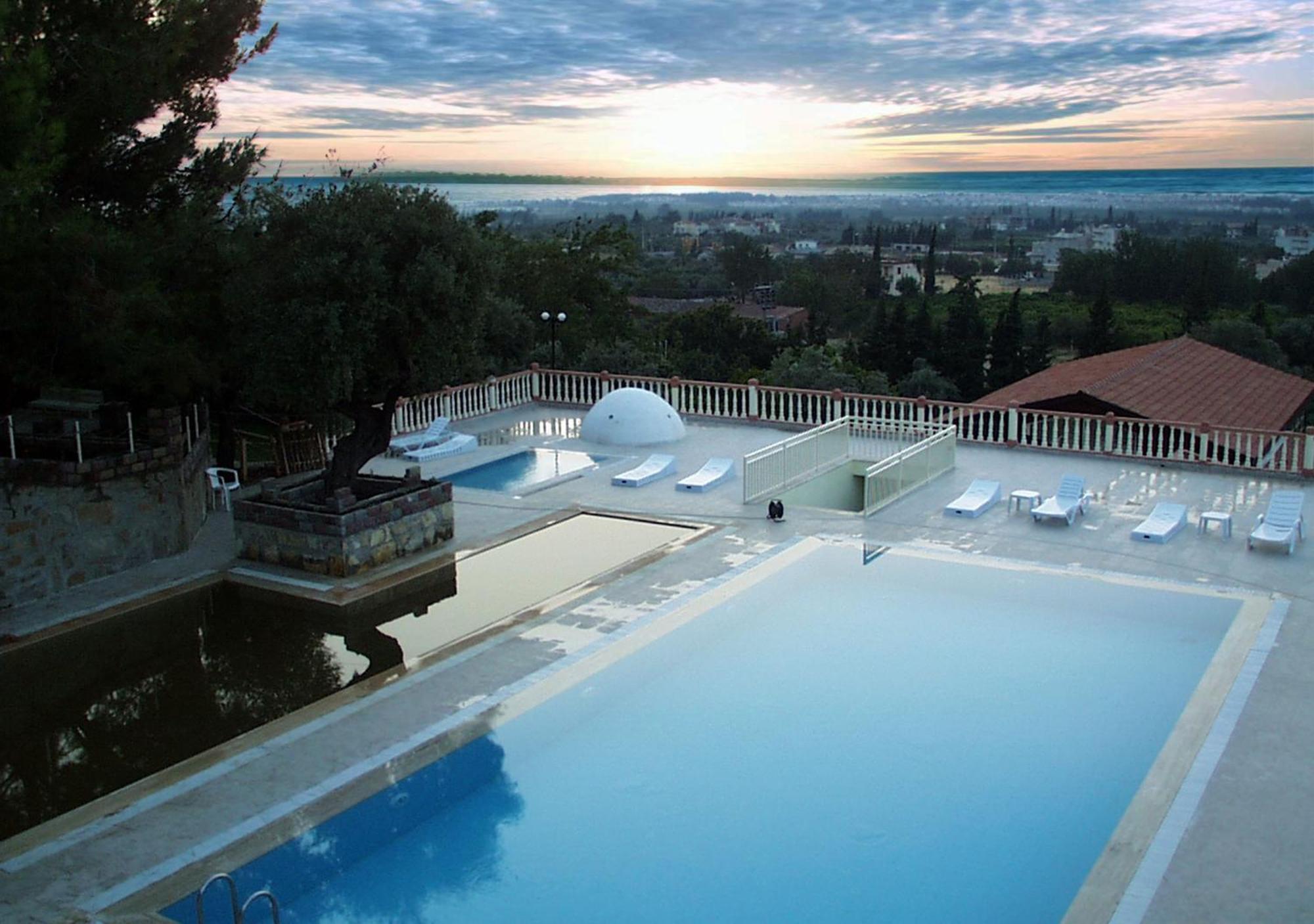 Naturmed Thermal Springs And Health Center Kusadası Exterior foto